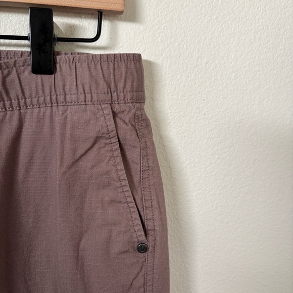 Vuori DuraTerra Ripstop Pants Hiking Joggers Purple Brown Hazel Size Small - Picture 9 of 13